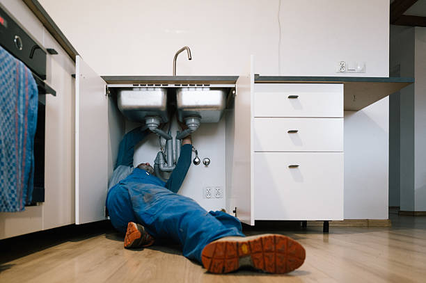 Professional Leak Detection technician working in Hartland, WI